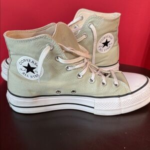 Converse all Star Light Green High-Tops women’s 8.5